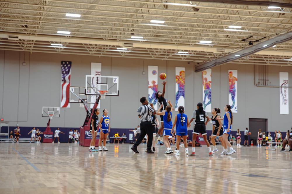Picture of basketball play